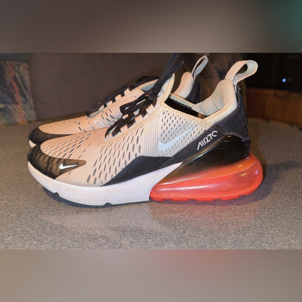 Nike Air Max 270 Big Kids shoes